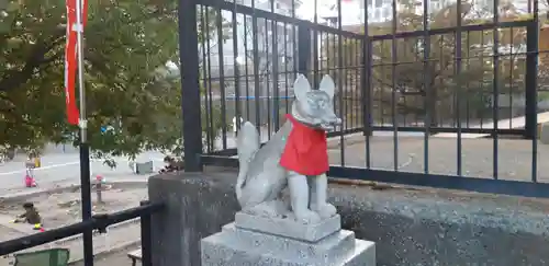 鶴ヶ峰稲荷神社の狛犬