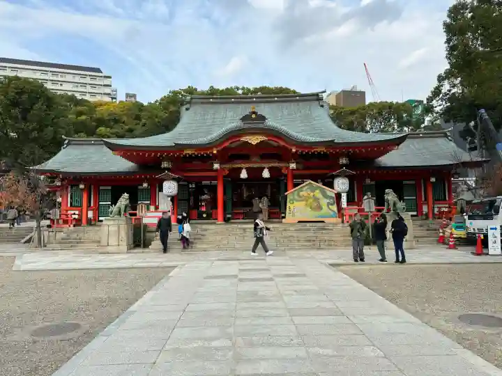 生田神社の{uncategorized: "未分類", other: "その他", undefined: "問題あり", building: "その他建物", grave: "お墓", sacred_gate: "鳥居", guardian: "狛犬", statue: "像", buddha: "仏像", history: "歴史", nature: "自然", garden: "庭園", animal: "動物", pagoda: "塔", temizu: "手水舎", mountain_gate: "山門・神門", sanctuary: "本殿・本堂", subordinate: "末社・摂社", art: "芸術", scenery: "景色", jizo: "地蔵", ema: "絵馬", goshuin: "御朱印", omikuji: "おみくじ", items: "授与品その他", amulet: "お守り", goshuincho: "御朱印帳", eats: "食事", festival: "お祭り", votive_dance: "神楽", shichigosan: "七五三参", wedding: "結婚式", experience: "体験その他", initially: "初詣", around: "周辺", anti_infection: "感染症対策"}