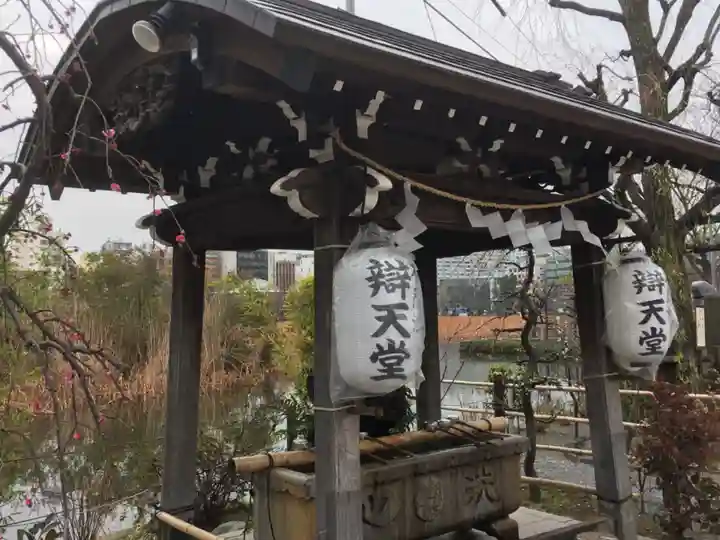 寛永寺不忍池弁天堂の手水舎