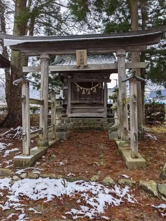 生保内神社の末社・摂社