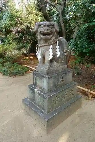 辛國神社の狛犬