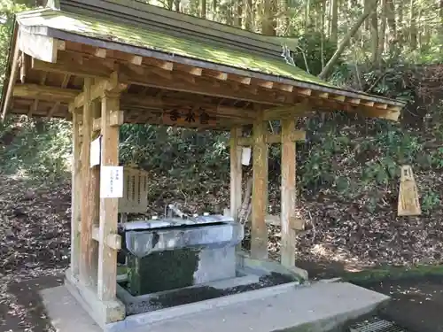 霧島岑神社の手水