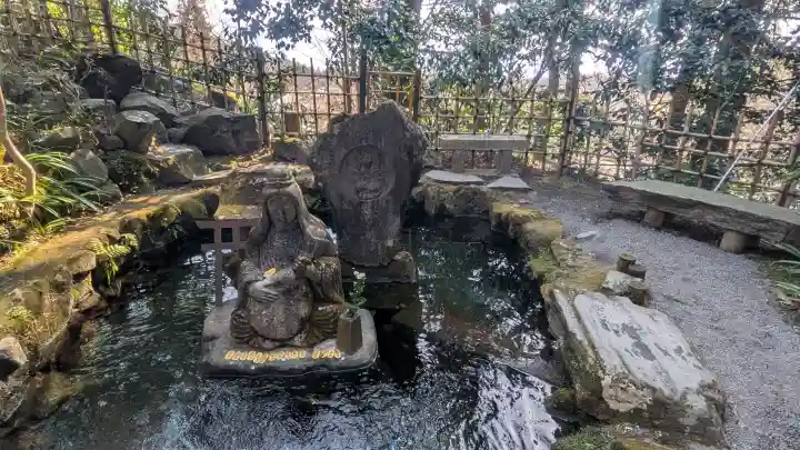 水澤寺(水澤観世音)の{uncategorized: "未分類", other: "その他", undefined: "問題あり", building: "その他建物", grave: "お墓", sacred_gate: "鳥居", guardian: "狛犬", statue: "像", buddha: "仏像", history: "歴史", nature: "自然", garden: "庭園", animal: "動物", pagoda: "塔", temizu: "手水舎", mountain_gate: "山門・神門", sanctuary: "本殿・本堂", subordinate: "末社・摂社", art: "芸術", scenery: "景色", jizo: "地蔵", ema: "絵馬", goshuin: "御朱印", omikuji: "おみくじ", items: "授与品その他", amulet: "お守り", goshuincho: "御朱印帳", eats: "食事", festival: "お祭り", votive_dance: "神楽", shichigosan: "七五三参", wedding: "結婚式", experience: "体験その他", initially: "初詣", around: "周辺", anti_infection: "感染症対策"}