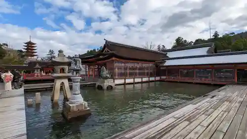 厳島神社(広島県)
