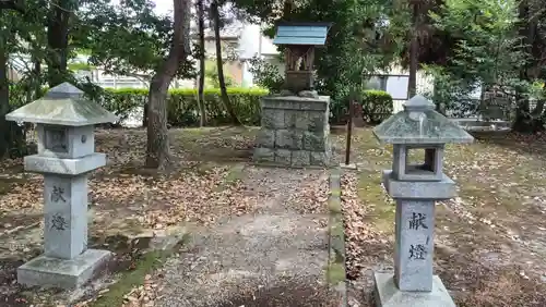 由乃伎神社の末社・摂社