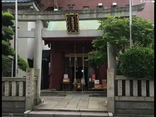 笠間稲荷神社 東京別社の鳥居