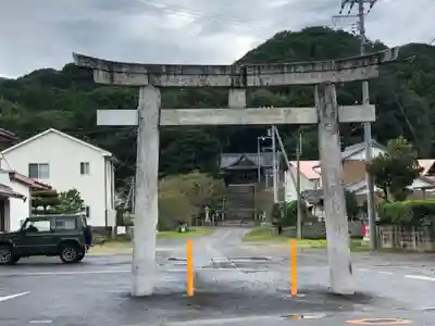 川田八幡神社の鳥居
