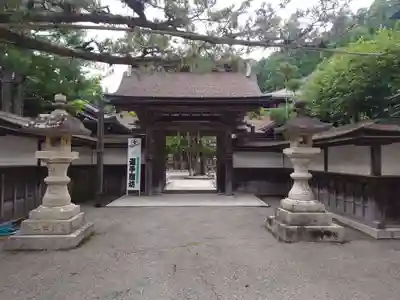 龍泉院の山門・神門