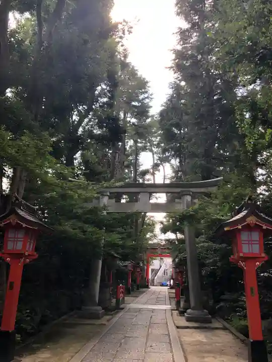 馬橋稲荷神社の鳥居