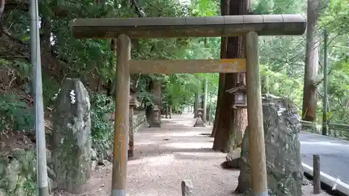 丹生川上神社（中社）(奈良県)