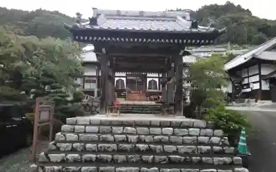 曹洞宗/延寿山林慶寺様の山門になります。