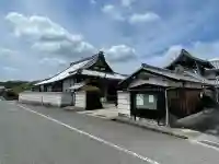 光明寺の{uncategorized: "未分類", other: "その他", undefined: "問題あり", building: "その他建物", grave: "お墓", sacred_gate: "鳥居", guardian: "狛犬", statue: "像", buddha: "仏像", history: "歴史", nature: "自然", garden: "庭園", animal: "動物", pagoda: "塔", temizu: "手水舎", mountain_gate: "山門・神門", sanctuary: "本殿・本堂", subordinate: "末社・摂社", art: "芸術", scenery: "景色", jizo: "地蔵", ema: "絵馬", goshuin: "御朱印", omikuji: "おみくじ", items: "授与品その他", amulet: "お守り", goshuincho: "御朱印帳", eats: "食事", festival: "お祭り", votive_dance: "神楽", shichigosan: "七五三参", wedding: "結婚式", experience: "体験その他", initially: "初詣", around: "周辺", anti_infection: "感染症対策"}
