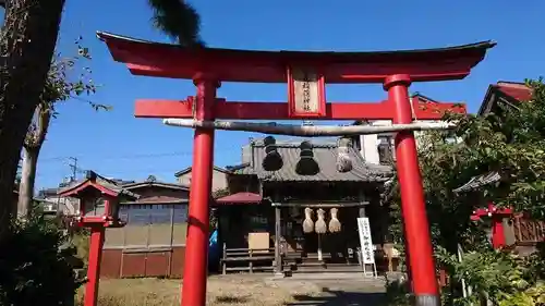 開運稲荷神社の鳥居