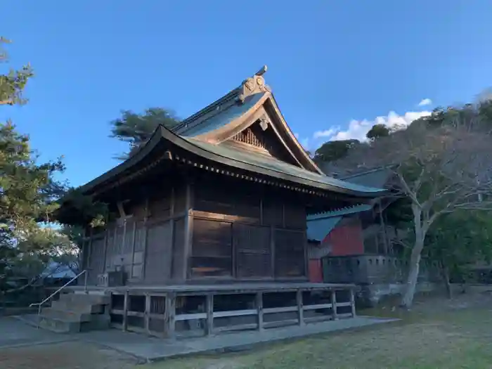 館山神社の本殿