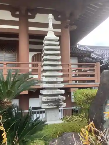 秀伝寺の塔