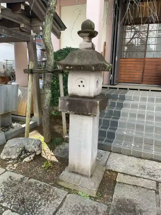 聖輪寺の{uncategorized: "未分類", other: "その他", undefined: "問題あり", building: "その他建物", grave: "お墓", sacred_gate: "鳥居", guardian: "狛犬", statue: "像", buddha: "仏像", history: "歴史", nature: "自然", garden: "庭園", animal: "動物", pagoda: "塔", temizu: "手水舎", mountain_gate: "山門・神門", sanctuary: "本殿・本堂", subordinate: "末社・摂社", art: "芸術", scenery: "景色", jizo: "地蔵", ema: "絵馬", goshuin: "御朱印", omikuji: "おみくじ", items: "授与品その他", amulet: "お守り", goshuincho: "御朱印帳", eats: "食事", festival: "お祭り", votive_dance: "神楽", shichigosan: "七五三参", wedding: "結婚式", experience: "体験その他", initially: "初詣", around: "周辺", anti_infection: "感染症対策"}