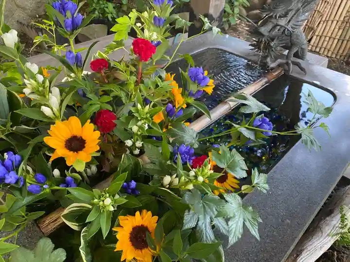 東海市熊野神社の手水舎