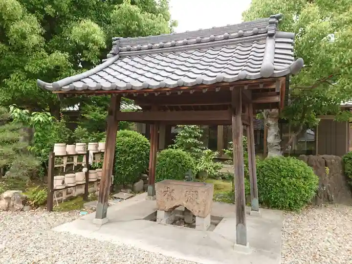 正明寺の手水舎