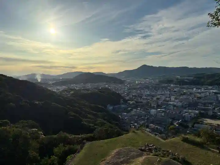 芝右衛門狸の祠(兵庫県)