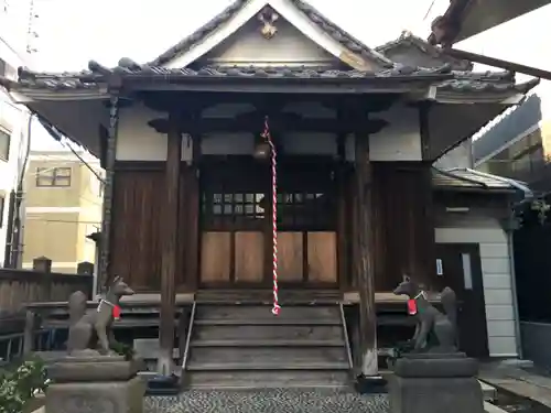 感應稲荷神社の本殿・本堂