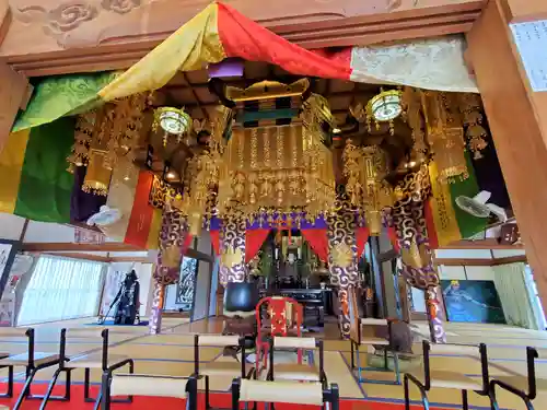 多聞寺の本殿・本堂