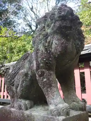 平岡八幡宮の狛犬