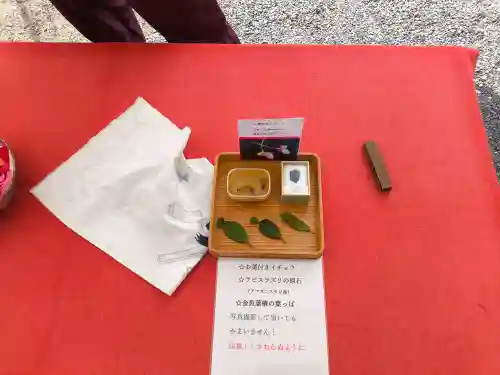 平岡八幡宮の{uncategorized: "未分類", other: "その他", undefined: "問題あり", building: "その他建物", grave: "お墓", sacred_gate: "鳥居", guardian: "狛犬", statue: "像", buddha: "仏像", history: "歴史", nature: "自然", garden: "庭園", animal: "動物", pagoda: "塔", temizu: "手水舎", mountain_gate: "山門・神門", sanctuary: "本殿・本堂", subordinate: "末社・摂社", art: "芸術", scenery: "景色", jizo: "地蔵", ema: "絵馬", goshuin: "御朱印", omikuji: "おみくじ", items: "授与品その他", amulet: "お守り", goshuincho: "御朱印帳", eats: "食事", festival: "お祭り", votive_dance: "神楽", shichigosan: "七五三参", wedding: "結婚式", experience: "体験その他", initially: "初詣", around: "周辺", anti_infection: "感染症対策"}