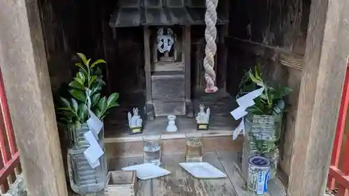 あづま稲荷の本殿・本堂