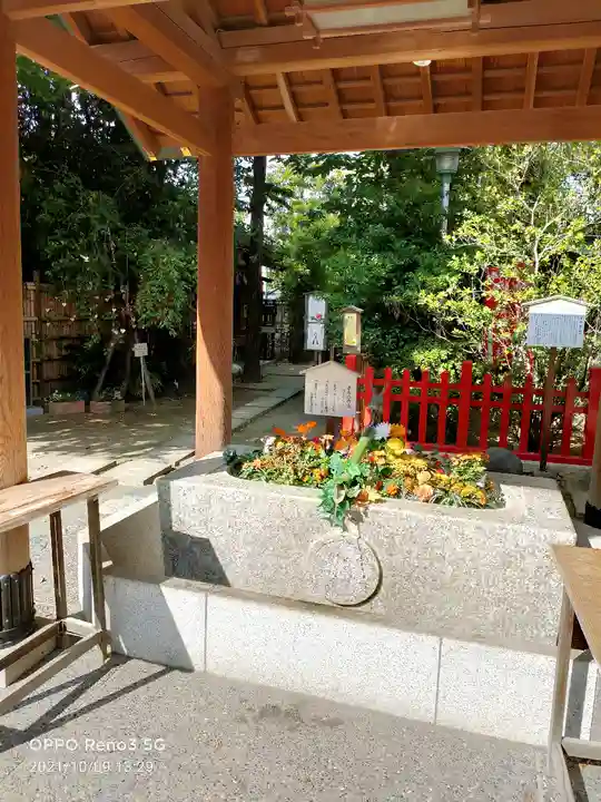 新田神社の手水舎