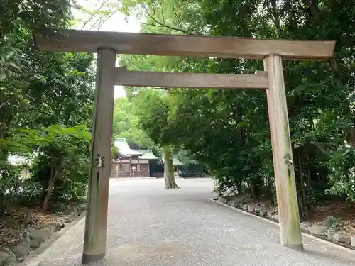 上知我麻神社（熱田神宮摂社）の鳥居