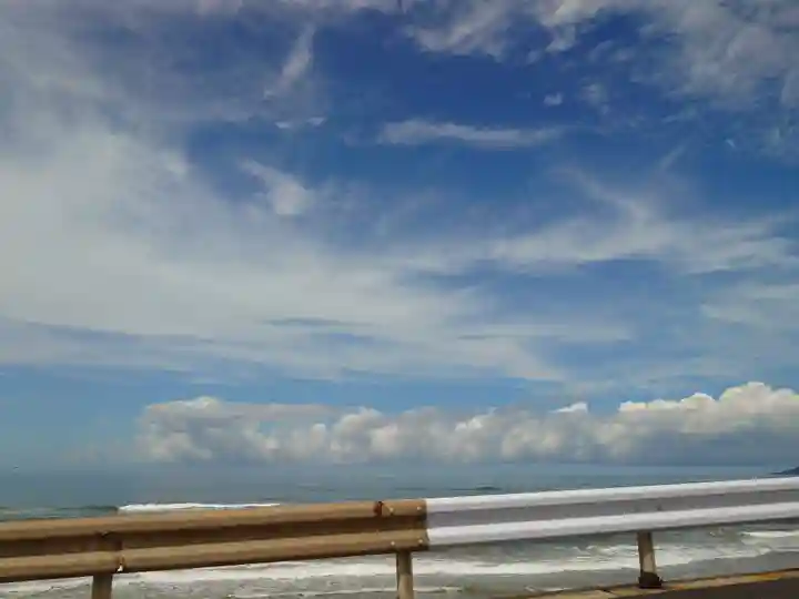 稲佐の浜 弁天島(島根県)