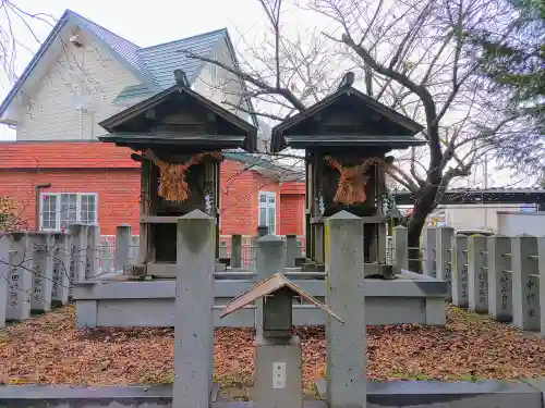 熊野社（江森町）の末社・摂社