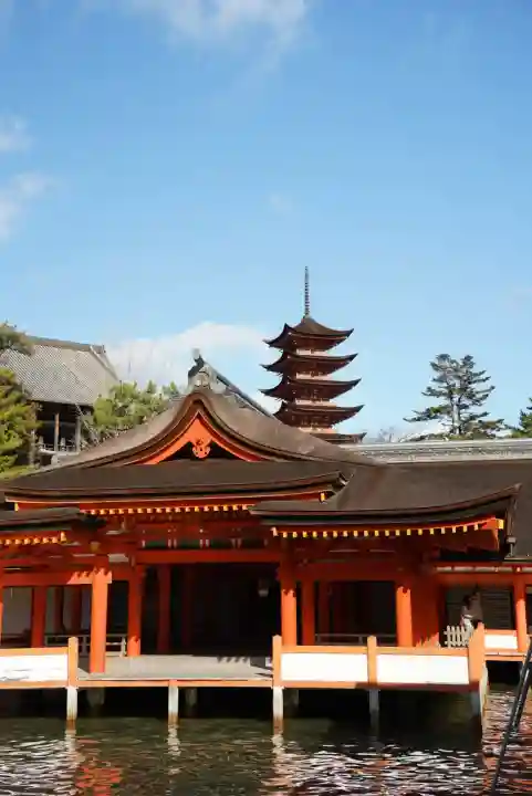厳島神社(広島県)