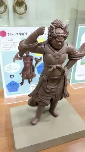 白旗神社の仏像