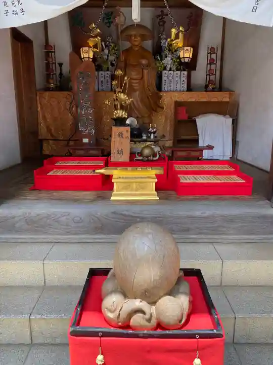 高尾山薬王院の末社・摂社