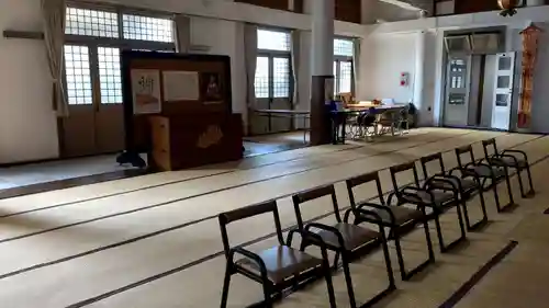 高野寺の本殿・本堂