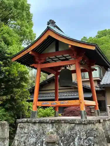 願成就院の{uncategorized: "未分類", other: "その他", undefined: "問題あり", building: "その他建物", grave: "お墓", sacred_gate: "鳥居", guardian: "狛犬", statue: "像", buddha: "仏像", history: "歴史", nature: "自然", garden: "庭園", animal: "動物", pagoda: "塔", temizu: "手水舎", mountain_gate: "山門・神門", sanctuary: "本殿・本堂", subordinate: "末社・摂社", art: "芸術", scenery: "景色", jizo: "地蔵", ema: "絵馬", goshuin: "御朱印", omikuji: "おみくじ", items: "授与品その他", amulet: "お守り", goshuincho: "御朱印帳", eats: "食事", festival: "お祭り", votive_dance: "神楽", shichigosan: "七五三参", wedding: "結婚式", experience: "体験その他", initially: "初詣", around: "周辺", anti_infection: "感染症対策"}