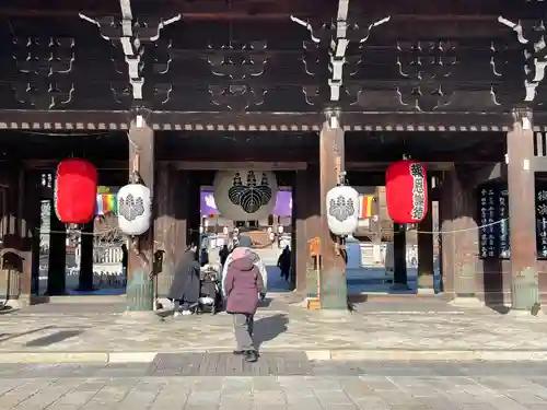 本山専修寺(三重県)