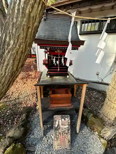 新屋山神社(山梨県)