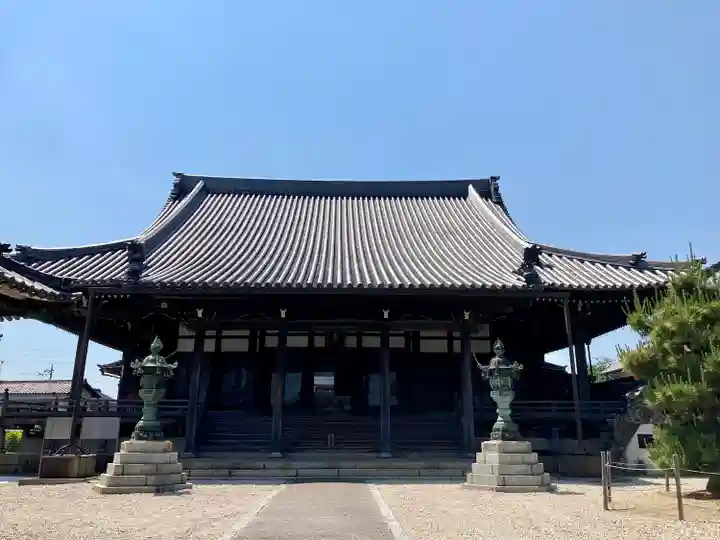 西方寺の本殿・本堂