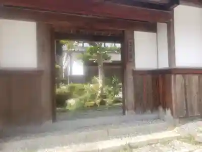 観音寺の山門・神門