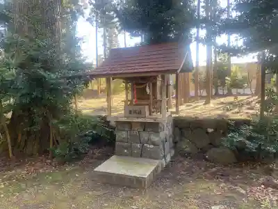 戸神社の{uncategorized: "未分類", other: "その他", undefined: "問題あり", building: "その他建物", grave: "お墓", sacred_gate: "鳥居", guardian: "狛犬", statue: "像", buddha: "仏像", history: "歴史", nature: "自然", garden: "庭園", animal: "動物", pagoda: "塔", temizu: "手水舎", mountain_gate: "山門・神門", sanctuary: "本殿・本堂", subordinate: "末社・摂社", art: "芸術", scenery: "景色", jizo: "地蔵", ema: "絵馬", goshuin: "御朱印", omikuji: "おみくじ", items: "授与品その他", amulet: "お守り", goshuincho: "御朱印帳", eats: "食事", festival: "お祭り", votive_dance: "神楽", shichigosan: "七五三参", wedding: "結婚式", experience: "体験その他", initially: "初詣", around: "周辺", anti_infection: "感染症対策"}