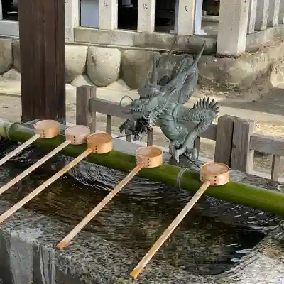 堤治神社の{uncategorized: "未分類", other: "その他", undefined: "問題あり", building: "その他建物", grave: "お墓", sacred_gate: "鳥居", guardian: "狛犬", statue: "像", buddha: "仏像", history: "歴史", nature: "自然", garden: "庭園", animal: "動物", pagoda: "塔", temizu: "手水舎", mountain_gate: "山門・神門", sanctuary: "本殿・本堂", subordinate: "末社・摂社", art: "芸術", scenery: "景色", jizo: "地蔵", ema: "絵馬", goshuin: "御朱印", omikuji: "おみくじ", items: "授与品その他", amulet: "お守り", goshuincho: "御朱印帳", eats: "食事", festival: "お祭り", votive_dance: "神楽", shichigosan: "七五三参", wedding: "結婚式", experience: "体験その他", initially: "初詣", around: "周辺", anti_infection: "感染症対策"}