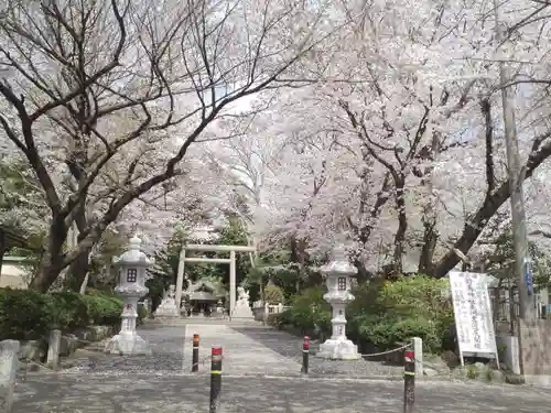 前鳥神社の建物その他