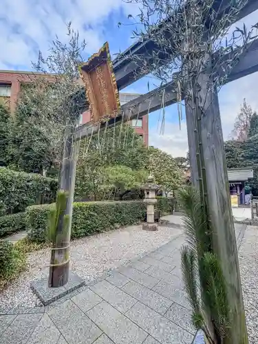 恵比寿神社（恵比寿ガーデンプレイス）の鳥居