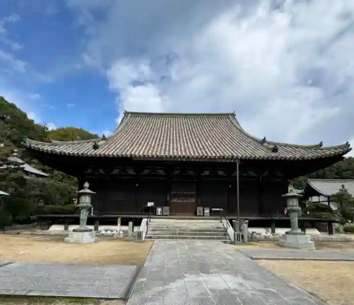 太山寺の{uncategorized: "未分類", other: "その他", undefined: "問題あり", building: "その他建物", grave: "お墓", sacred_gate: "鳥居", guardian: "狛犬", statue: "像", buddha: "仏像", history: "歴史", nature: "自然", garden: "庭園", animal: "動物", pagoda: "塔", temizu: "手水舎", mountain_gate: "山門・神門", sanctuary: "本殿・本堂", subordinate: "末社・摂社", art: "芸術", scenery: "景色", jizo: "地蔵", ema: "絵馬", goshuin: "御朱印", omikuji: "おみくじ", items: "授与品その他", amulet: "お守り", goshuincho: "御朱印帳", eats: "食事", festival: "お祭り", votive_dance: "神楽", shichigosan: "七五三参", wedding: "結婚式", experience: "体験その他", initially: "初詣", around: "周辺", anti_infection: "感染症対策"}