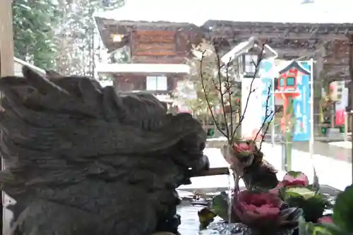 滑川神社 - 仕事と子どもの守り神の手水