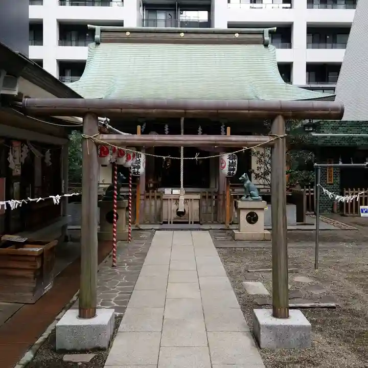 宮益御嶽神社の本殿・本堂