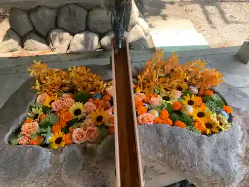 都波岐奈加等神社の手水舎