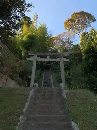 白山神社の鳥居